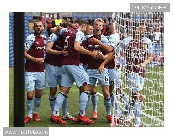 剑桥联对阵什鲁斯伯里精彩比赛直播全程跟踪分析与实时数据更新